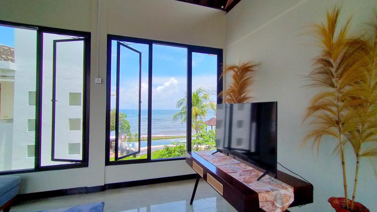 The Grand Villandra Lovina Beach